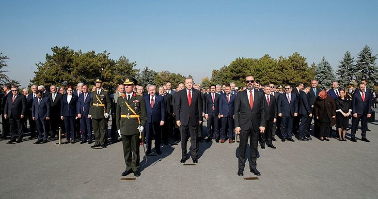 Başkan Erdoğan ve devlet erkanından Anıtkabir’e ziyaret