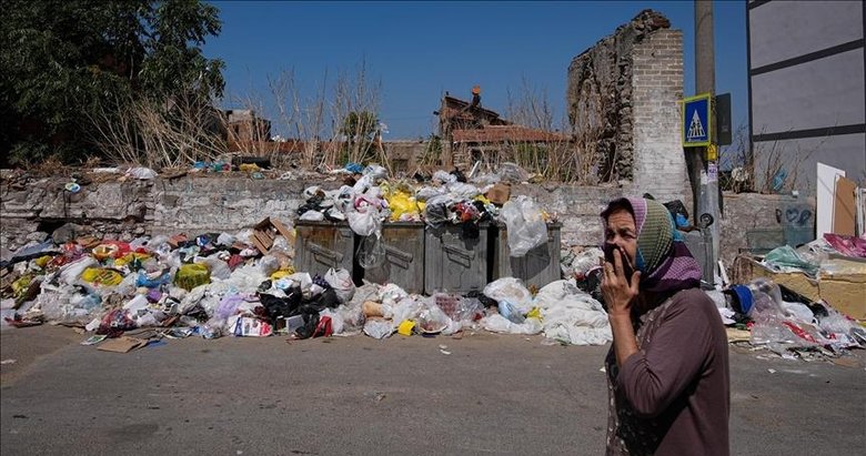 İzmir çöp Bienali