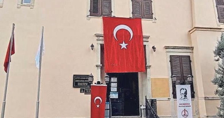 Güçlendirilen Latife Hanım Köşkü yeniden ziyarete açıldı