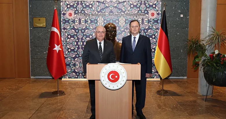Milli Savunma Bakanı Güler’den Berlin Büyükelçiliği’ne ziyaret!