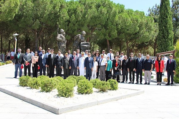 Çanakkale’de 15 Temmuz şehitleri ’Şehitler Abidesi’nde anıldı
