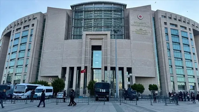 son-dakika-unlulere-yonelik-uyusturucu-sorusturmasinda-yeni-gelisme-o-isimlerin-testleri-pozitif-cikti-1781794654556.png