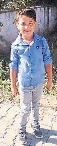 Minik Oğuz, babasının devirdiği traktörde öldü