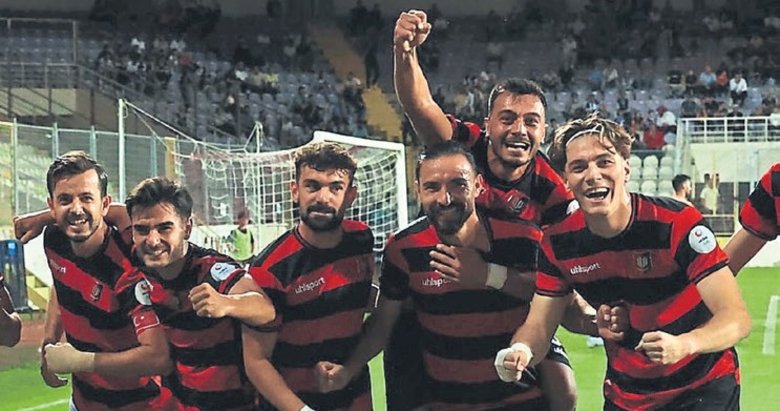 Uşakspor’da liderlik sevinci