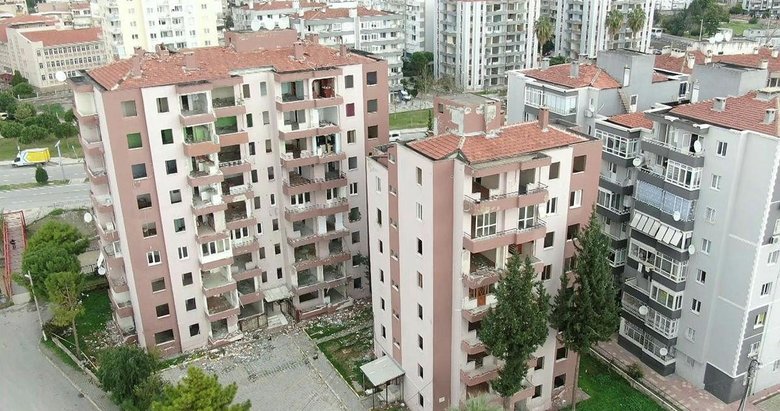 İzmir’de dev dönüşüm! 600 ağır hasarlı bina yıkılıyor