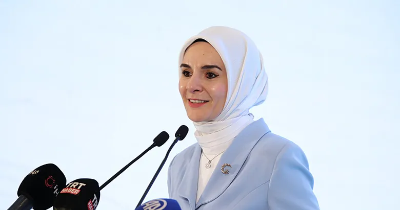 ‘11 bin 22 çocuk koruyucu ailelerle hayatını sürdürüyor’