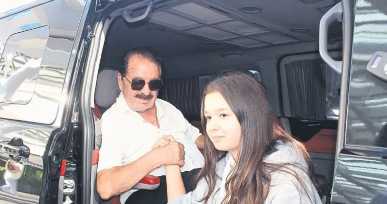 İbrahim Tatlıses kızı Elif Ada’yı yalnız bırakmadı