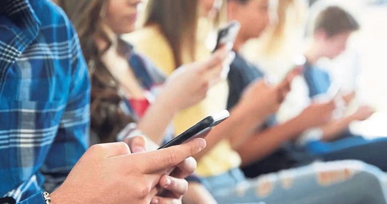 20 soruda sosyal medya düzenlemesi! Denetimsiz dijital dönem sona erdi!
