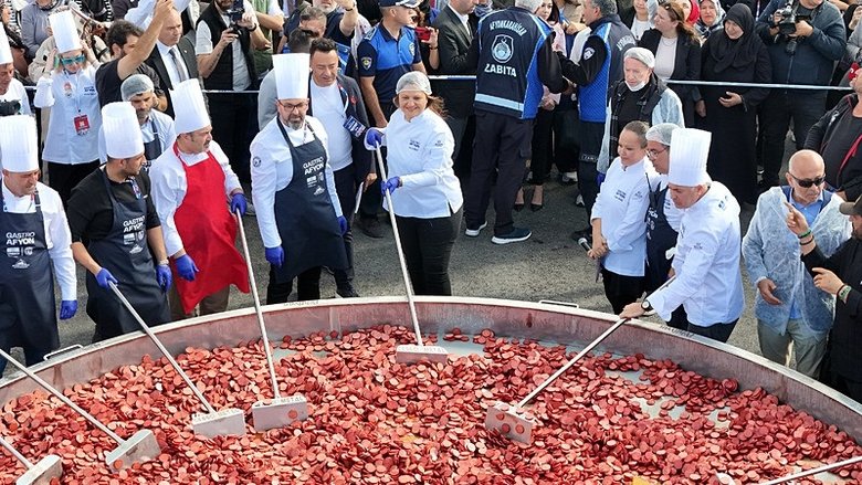 Gastronomi şehri Afyonkarahisar’da dünya rekoru kırıldı!
