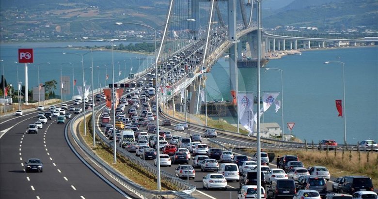 Osmangazi Köprüsü ve İzmir-İstanbul Otoyolu’nda geçiş rekoru kırıldı!