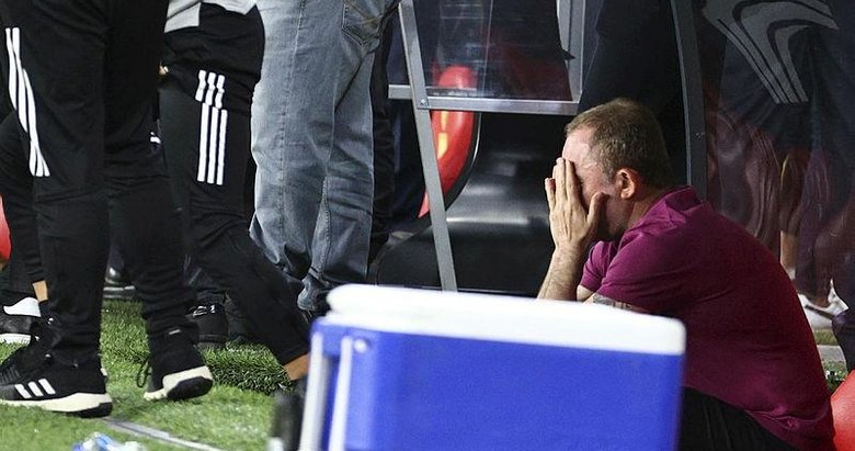 Beşiktaş şampiyon oldu, Sergen Yalçın gözyaşlarını tutamadı