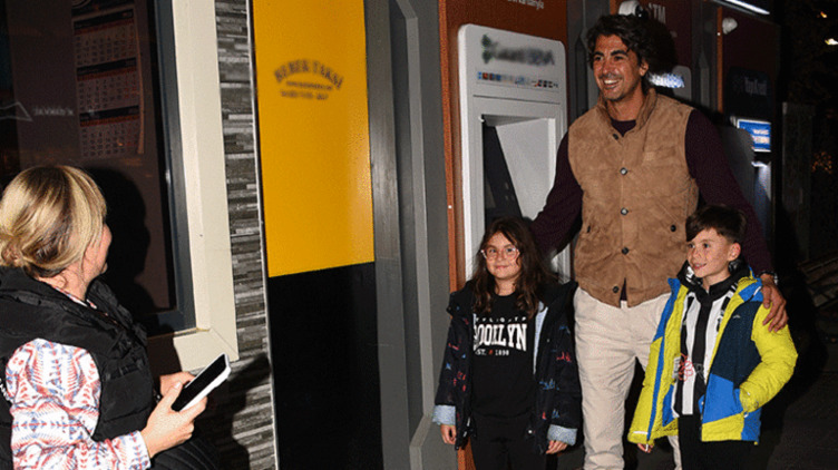 Hayranının sorusu İbrahim Kutluay’a kahkaha attırdı