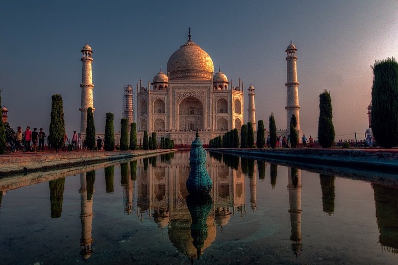 tasa-islenen-ask-tac-mahal-1780954583591.jpeg