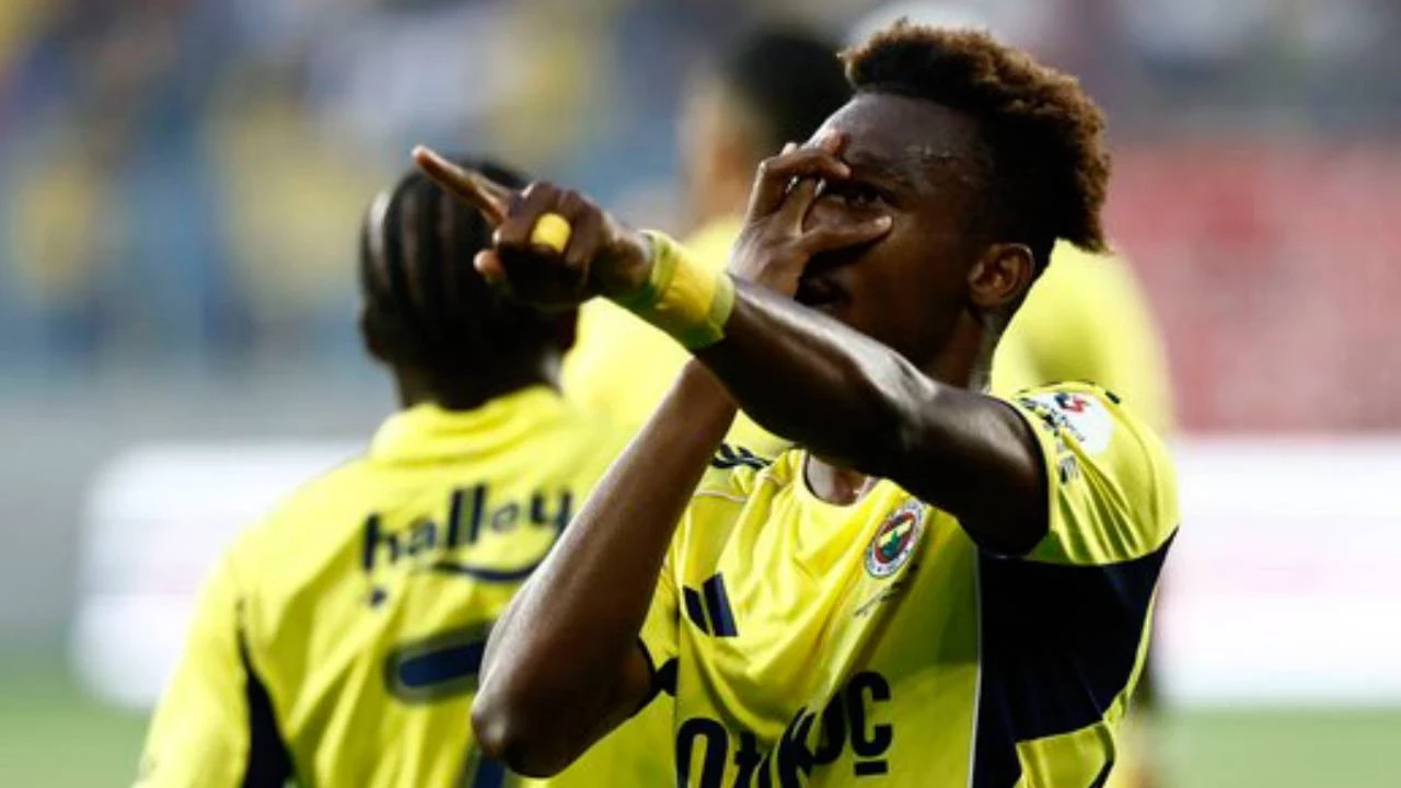 Fenerbahçe'ye talih kuşu kondu! Yıldız oyuncuya sürpriz hamle