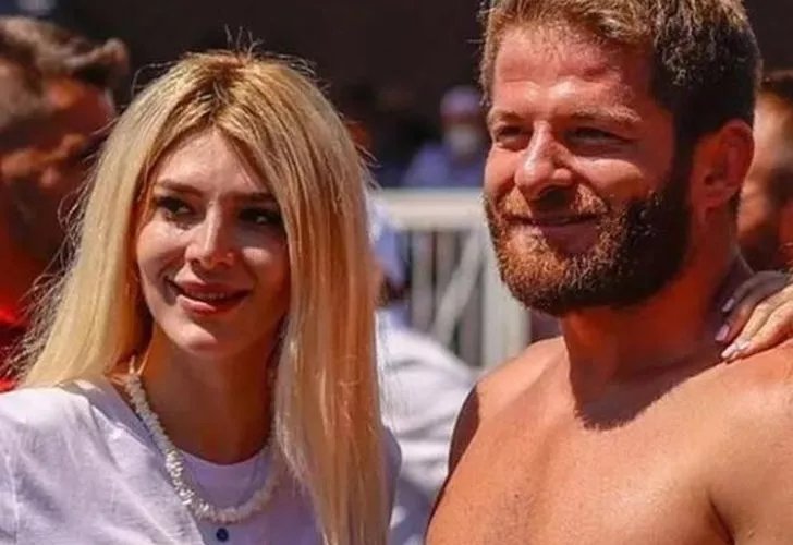 İsmail Balaban’ın eşi İlayda Şeker’den başörtülü paylaşım!