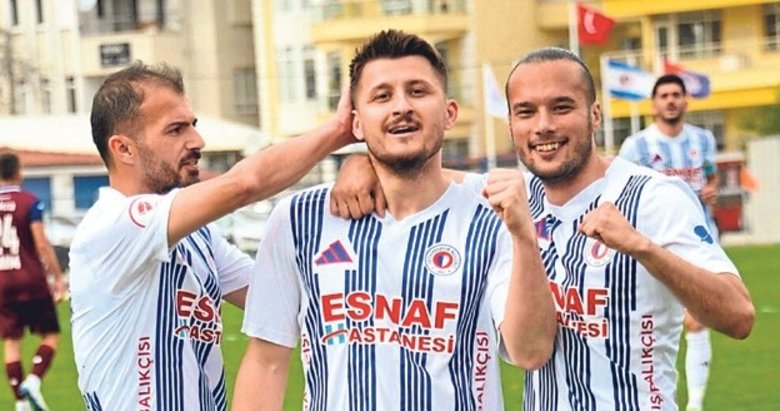 Fethiye evinde Menemen önünde