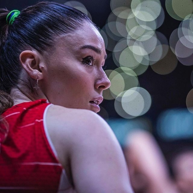 Ünlü voleybolcu Zehra Güneş acı haberi duyurdu