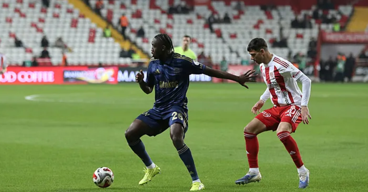 Fenerbahçe deplasmanda takıldı!