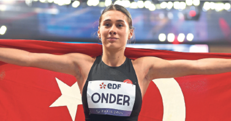 Aysel Önder’den gümüş madalya