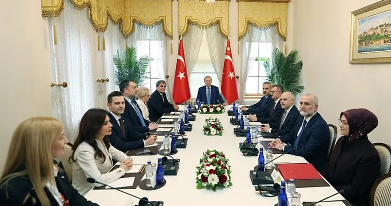 Başkan Erdoğan, Balkan Barış Platformu üyelerini kabul etti