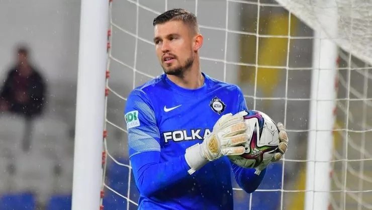 Lis’e Kartal pençesi