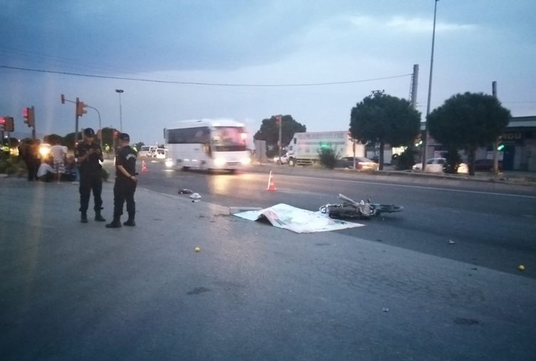 İzmir Aliağa’da feci kaza: Anne ile oğlu hayatını kaybetti