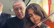 Başkan Erdoğan, Çanakkale Türküsü’ne eşlik etti