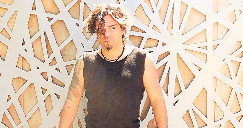 ‘Tek isteğim bolca konser vermek’