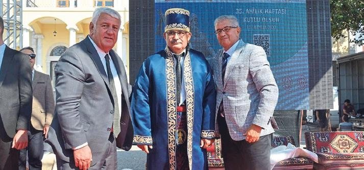 İzmir’de karnaval havasında Ahi Festivali