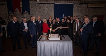 Afet acıları dinmemişken Soyer’den türkülü kongre