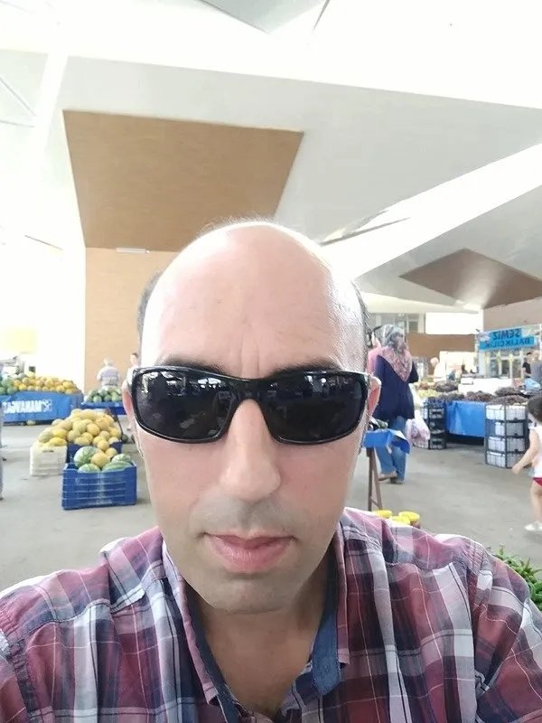 Bütün şehir o katili arıyor: Çöp kamyonunda arkadaşının boğazını kesti!