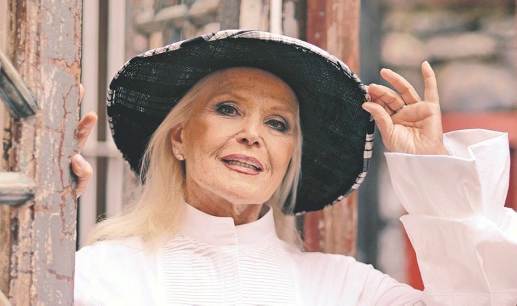 Taş bebek lakaplı usta sanatçı Gönül Yazar’dan kötü haber!