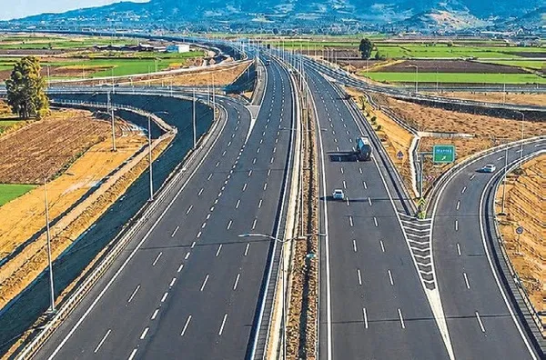 aydin-denizli-otoyolu-bolgeye-guc-katiyor-1783880220576.jpeg