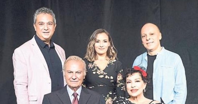 Yesilçam’ın ‘Muhteşem İkili’si bu kez sahnede