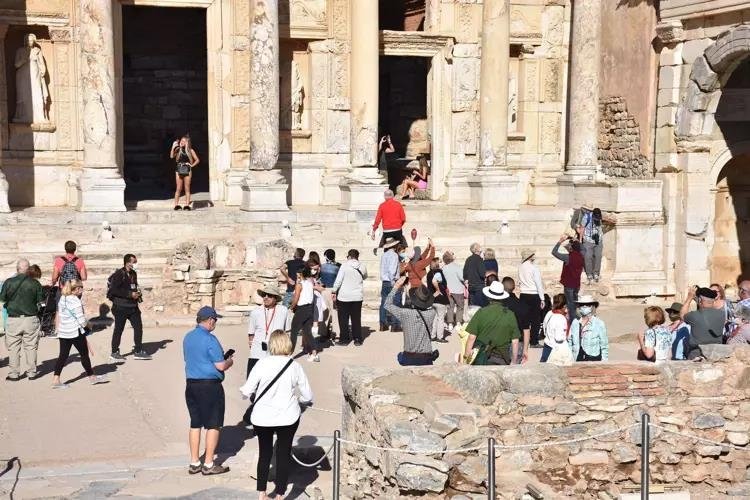 Bayramda Efes Antik Kenti’ni 129 bin kişi ziyaret etti