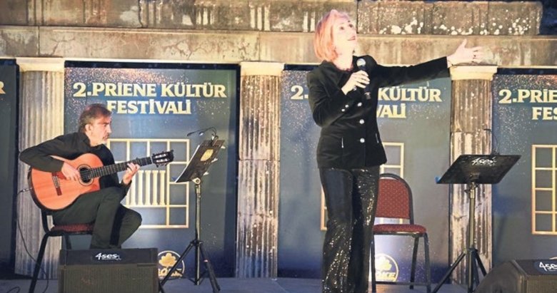 Yunan sanatçıdan antik konser