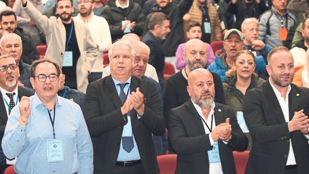 Büyük Altay’da kongre günü