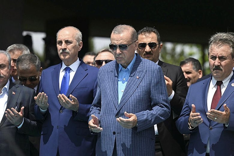 Başkan Erdoğan, Adnan Menderes’in Anıt Mezarı’nda önemli açıklamalarda bulundu