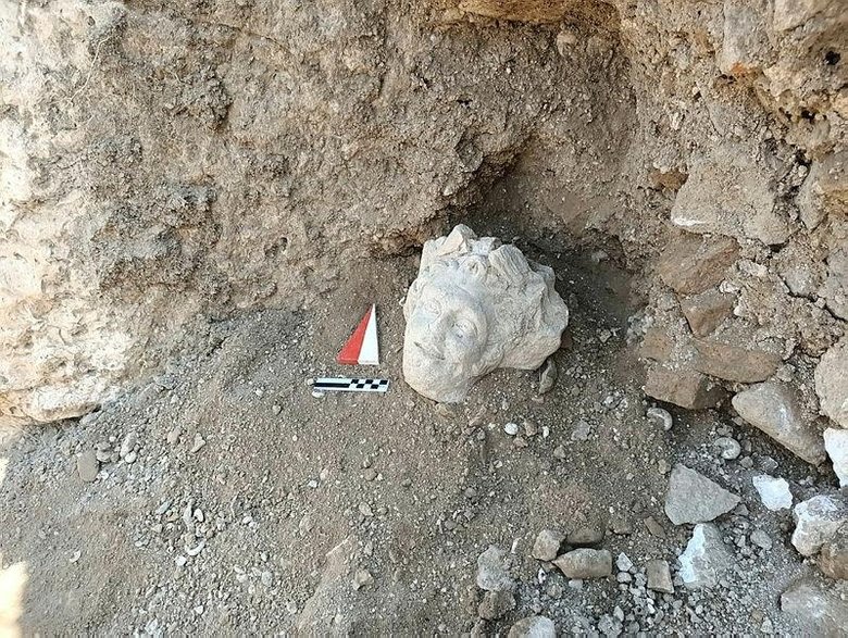 İzmir’deki kazıda ortaya çıktı! Tam 1800 yıllık...