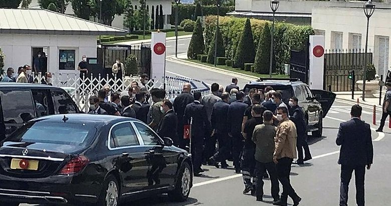 Başkan Erdoğan cuma namazını Üsküdar’da Kerem Aydınlar Camisi’nde kıldı