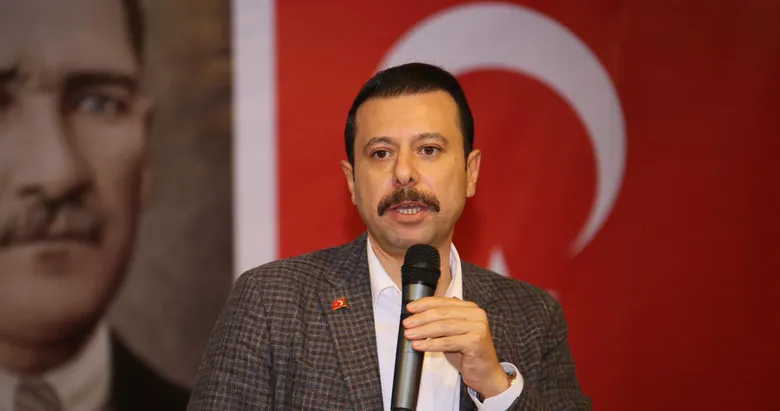 İzmir’in geleceği gecikiyor