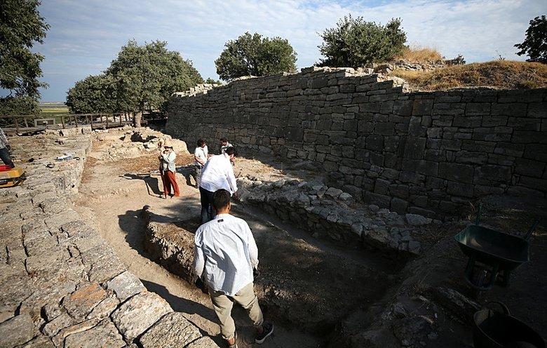 5 bin 500 yıllık geçmişe sahip! Troya Antik Kenti’nde hummalı çalışma