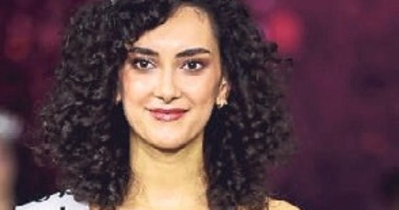 Türkiye’nin en güzel kızı Sıla Saraydemir