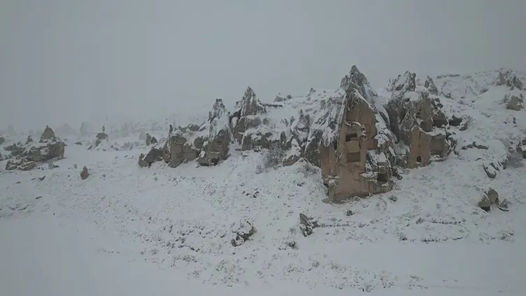 kapadokyayi-sarsan-facia-yikilan-peribacasinin-onceki-hali-dikkat-cekti-1793342401433.png