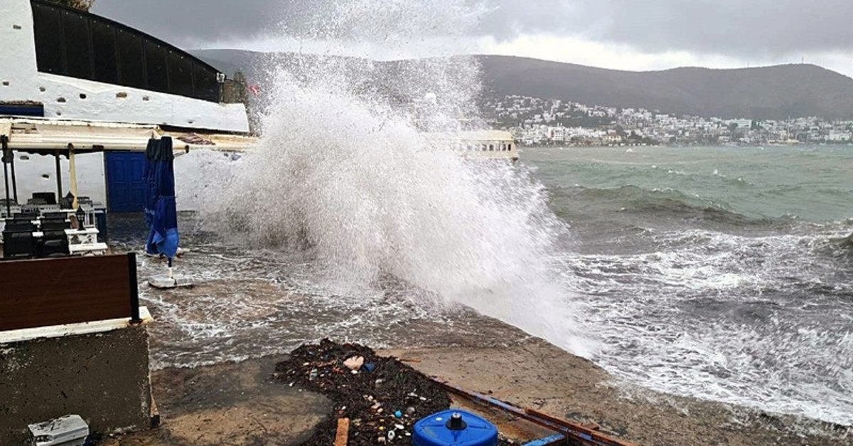 Bodrum-Kaş arasında fırtına uyarısı