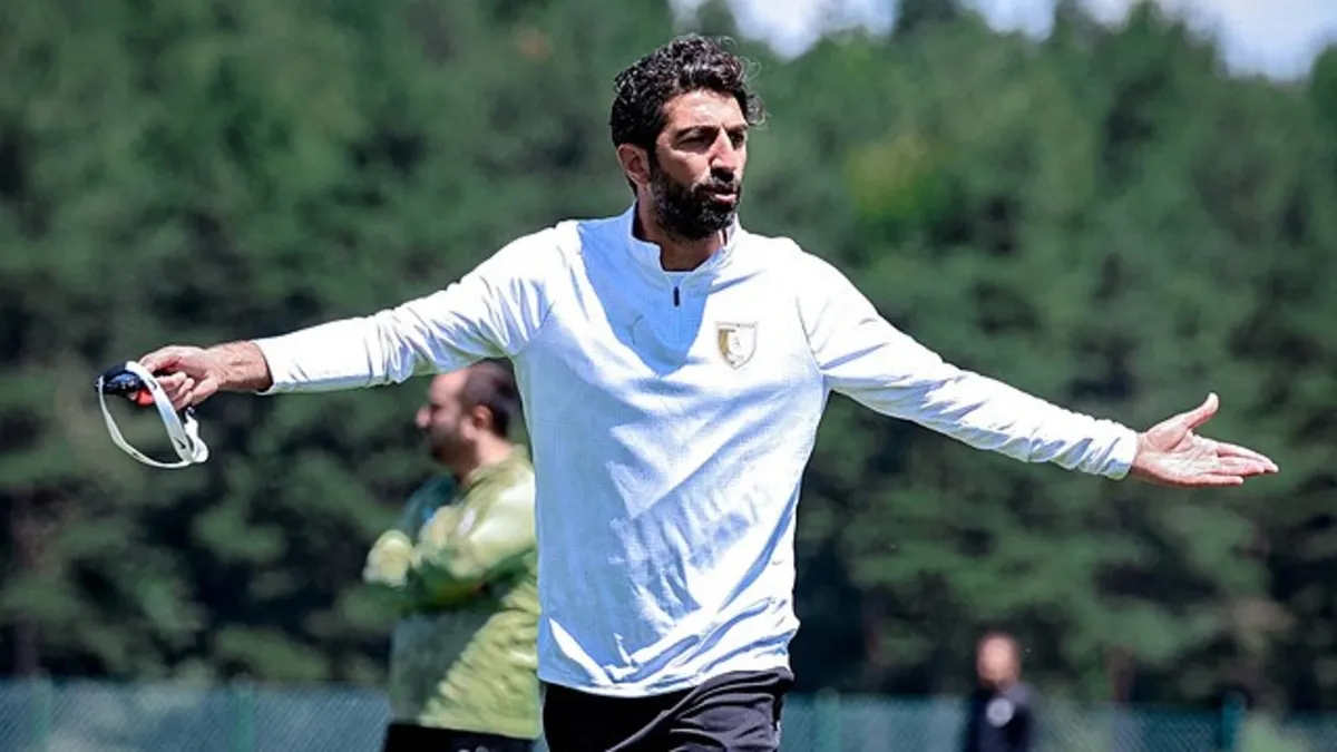 Bodrum FK'da Burhan Eşer'le devam