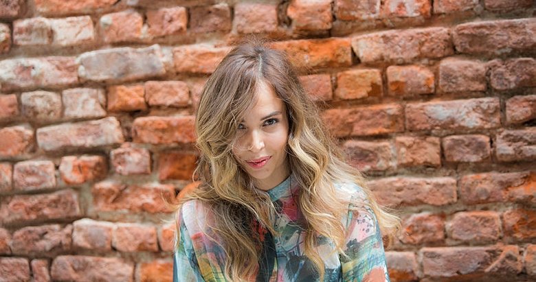 Biyonik sanatçı hayata tutundu