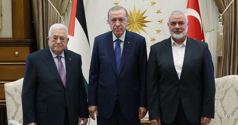 Başkan Erdoğan Külliye’de Filistin Devlet Başkanı Abbas ve Hamas Siyasi Büro Başkanı Haniye’yi kabul etti
