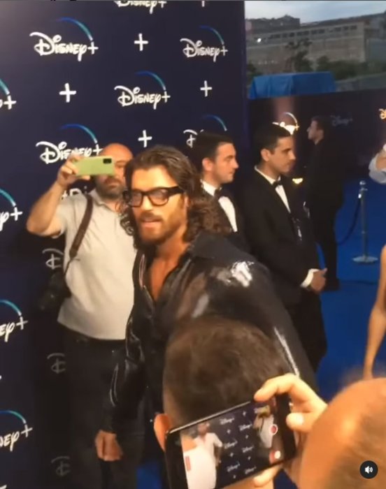 Can Yaman’ın olaylı gecesi! Katıldığı lansmanda ortalık karıştı