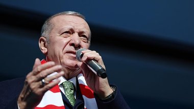 Başkan Erdoğan’dan Özel’e bedelli askerlik tepkisi: Zihniyet bozukluğunun işaretidir